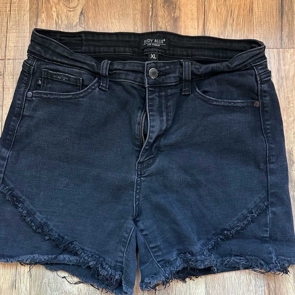 Judy Blue Women's Black Denim Shorts